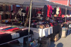 First Time at a Flea Market? Here’s What to Expect -Useful Shopping Tips