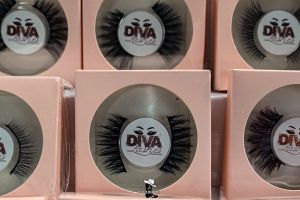 Beauty Cosmetics Diva Lashes