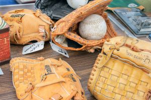 Cool Market Finds   Baseball Gloves